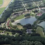 Vakantiehuis Gezellige Vakantiewoning Aan Het Water In - Recreational Only No Workers *