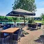 Gezellige Vakantiewoning Aan Het Water In - Recreational Only No Workers