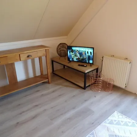 Gezellige Vakantiewoning Aan Het Water In - Recreational Only No Workers Ewijk