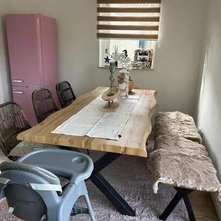 Gezellige Vakantiewoning Aan Het Water In - Recreational Only No Workers * Ewijk