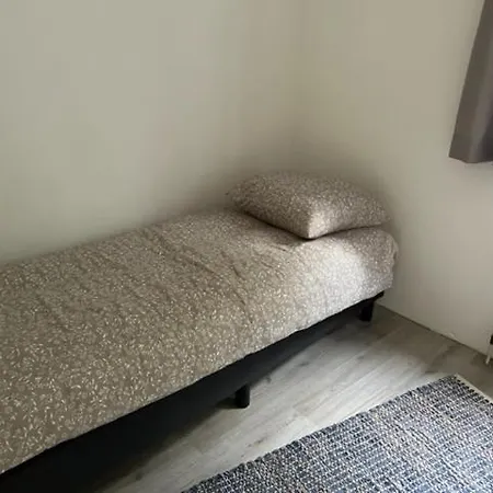 Gezellige Vakantiewoning Aan Het Water In - Recreational Only No Workers Ewijk