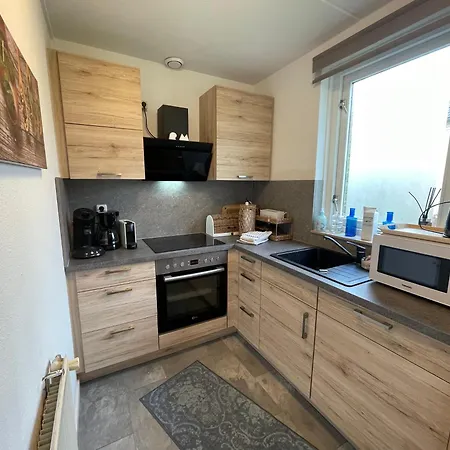 Gezellige Vakantiewoning Aan Het Water In - Recreational Only No Workers * Ewijk