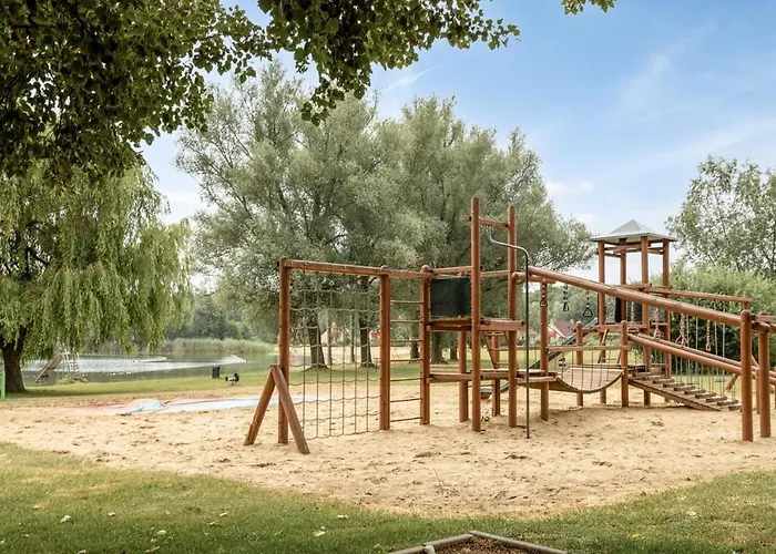 Gezellige Vakantiewoning Aan Het Water In - Recreational Only No Workers Сasa de vacaciones Ewijk