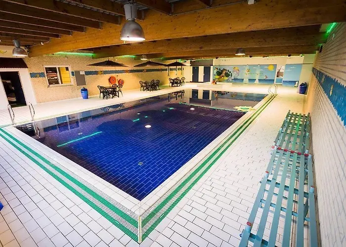 Gezellige Vakantiewoning Aan Het Water In - Recreational Only No Workers Semesterbostad *