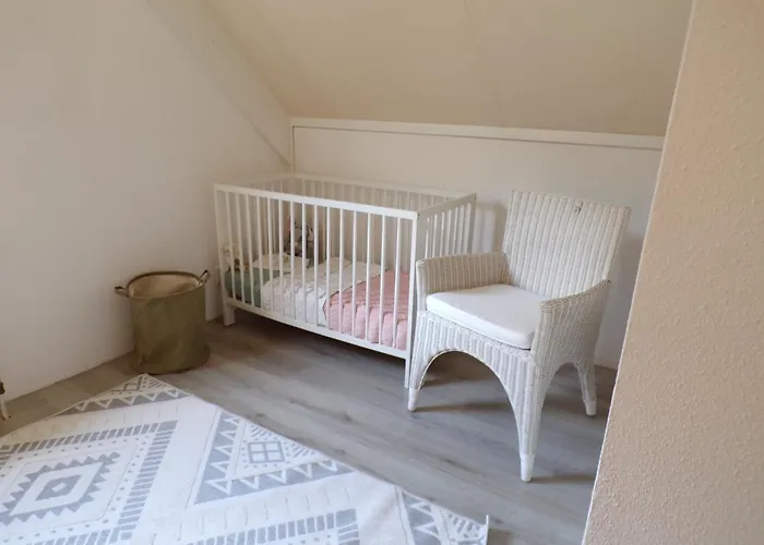 Gezellige Vakantiewoning Aan Het Water In - Recreational Only No Workers Сasa de vacaciones *