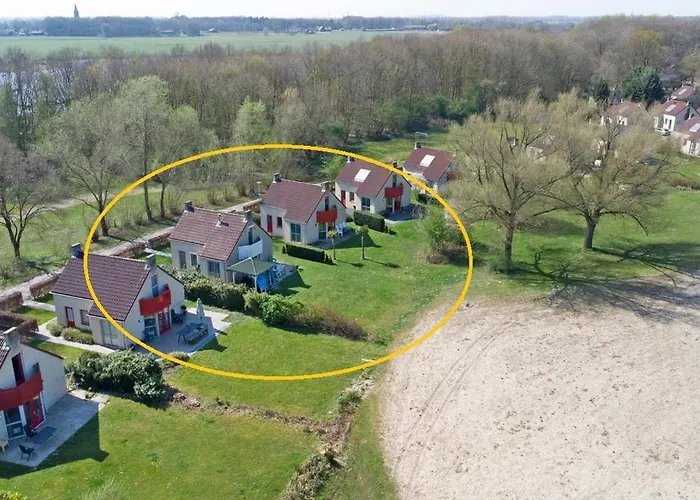 Gezellige Vakantiewoning Aan Het Water In - Recreational Only No Workers Ewijk