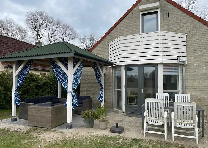 Semesterbostad Gezellige Vakantiewoning Aan Het Water In - Recreational Only No Workers