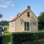 펜션 Gezellige Vakantiewoning Aan Het Water In - Recreational Only No Workers