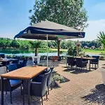 Gezellige Vakantiewoning Aan Het Water In - Recreational Only No Workers