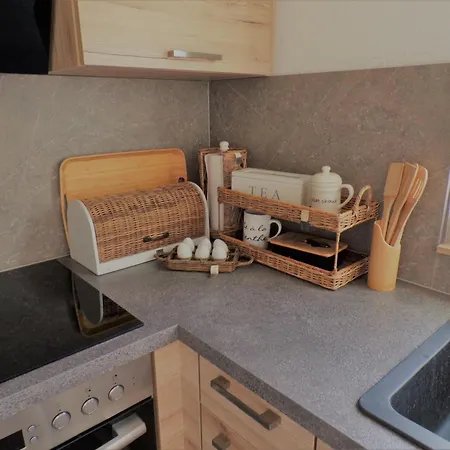 Gezellige Vakantiewoning Aan Het Water In - Recreational Only No Workers Ewijk