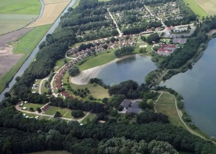 Nyaraló Gezellige Vakantiewoning Aan Het Water In - Recreational Only No Workers *