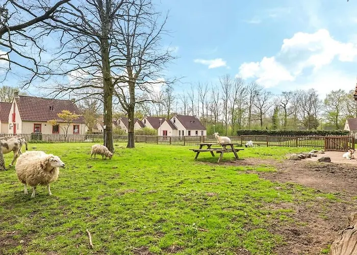 Gezellige Vakantiewoning Aan Het Water In - Recreational Only No Workers