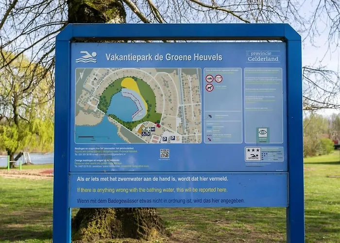 Gezellige Vakantiewoning Aan Het Water In - Recreational Only No Workers Nyaraló *