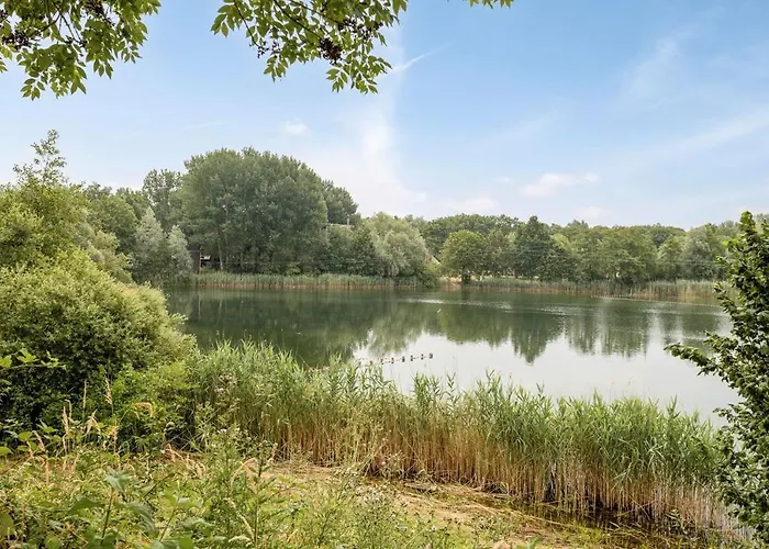 Gezellige Vakantiewoning Aan Het Water In - Recreational Only No Workers *